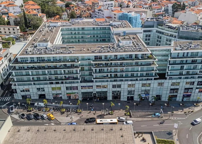 アパート Plaza フンシャル