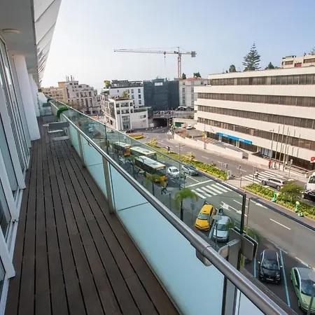 Plaza Funchal (Madeira)
